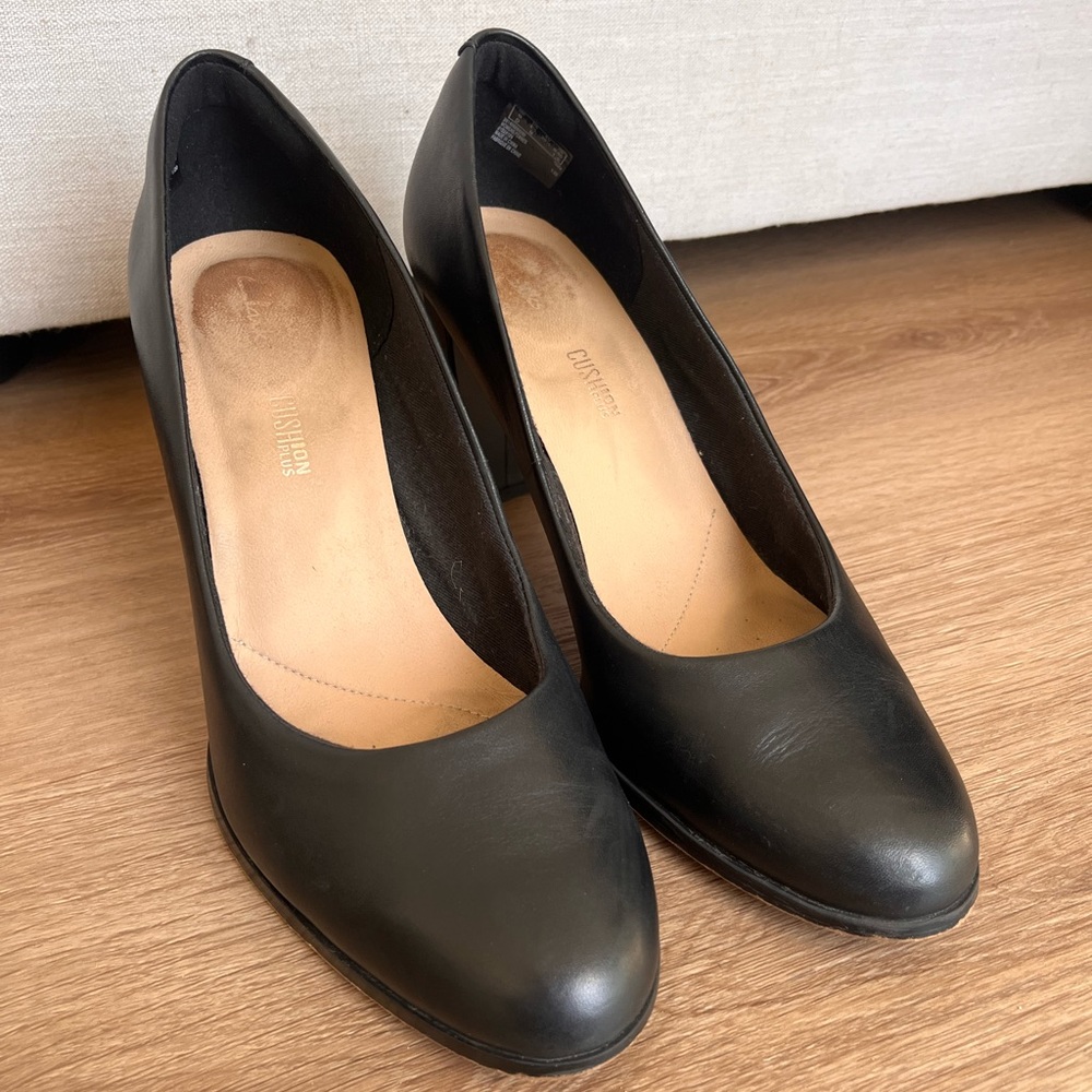 Clarks Kaylin Cara Heels - size 8.5